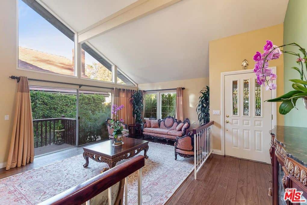 2771 Woodwardia Drive Los Angeles CA