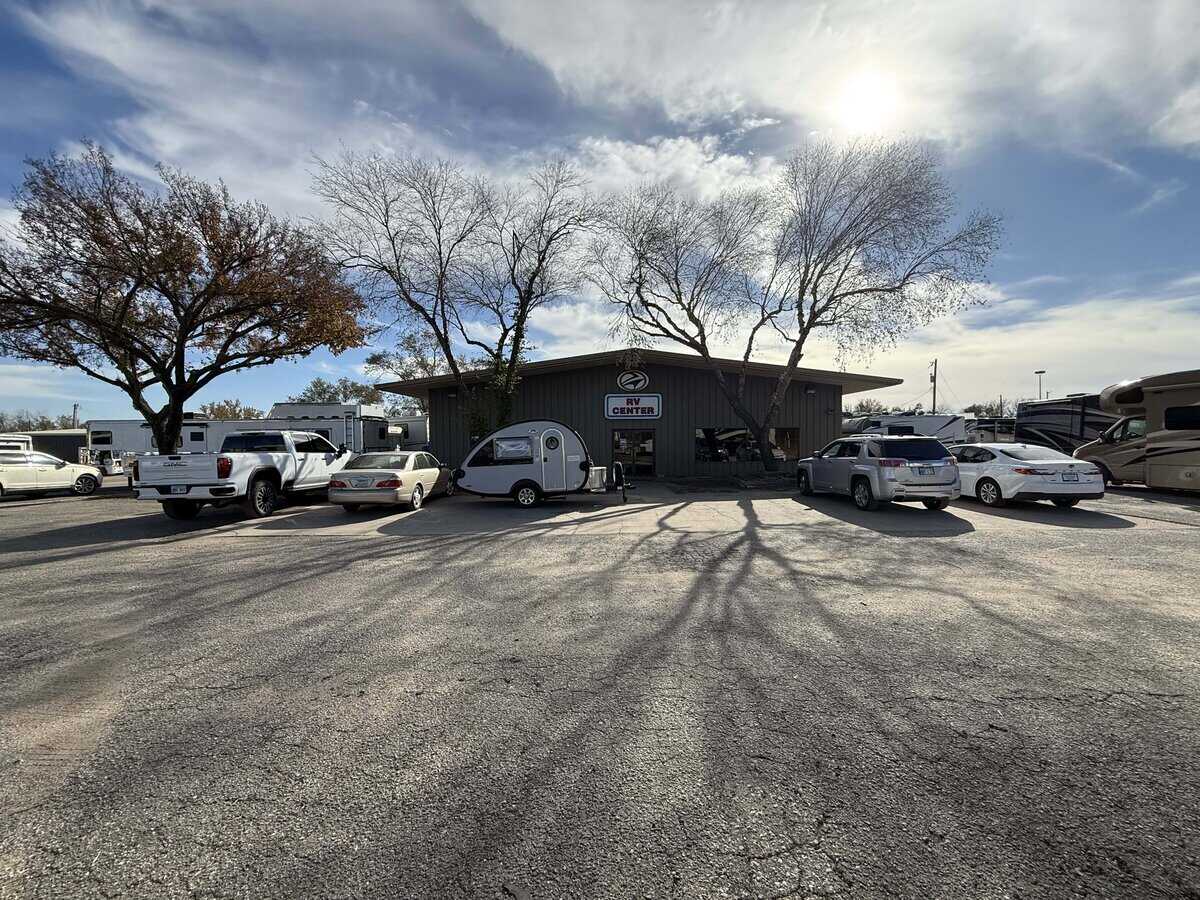 2617 E Kellogg Drive Andover KS 67002