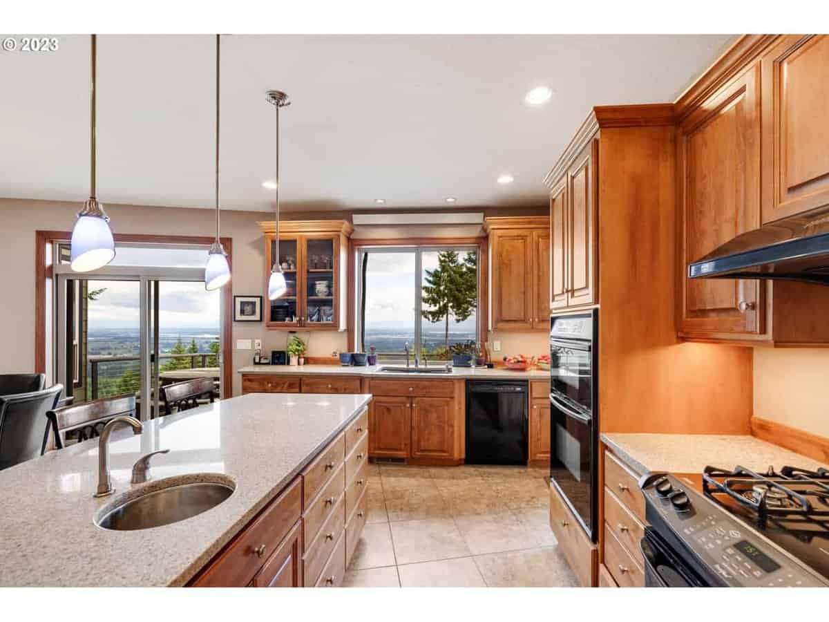 16820 NW Skyline Boulevard Portland OR 97231