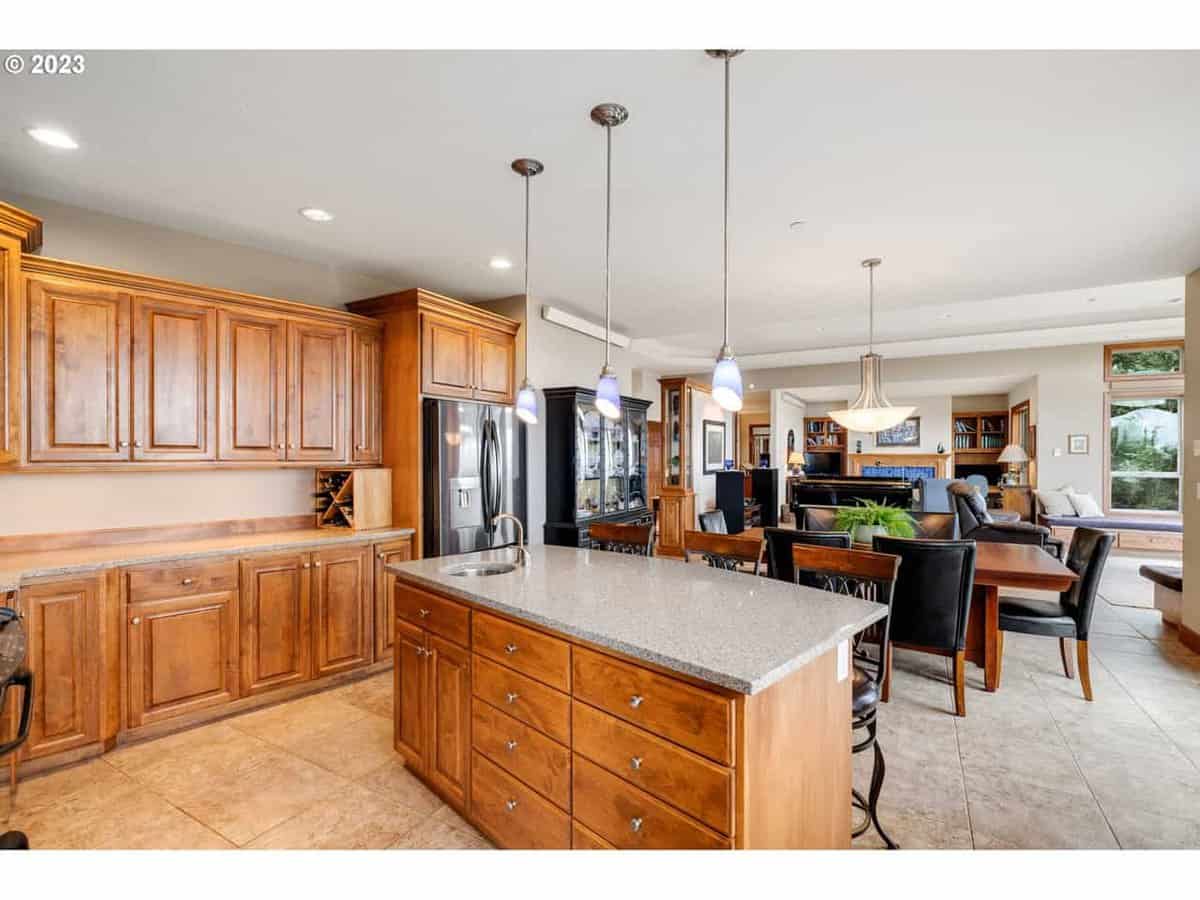 16820 NW Skyline Boulevard Portland OR 97231
