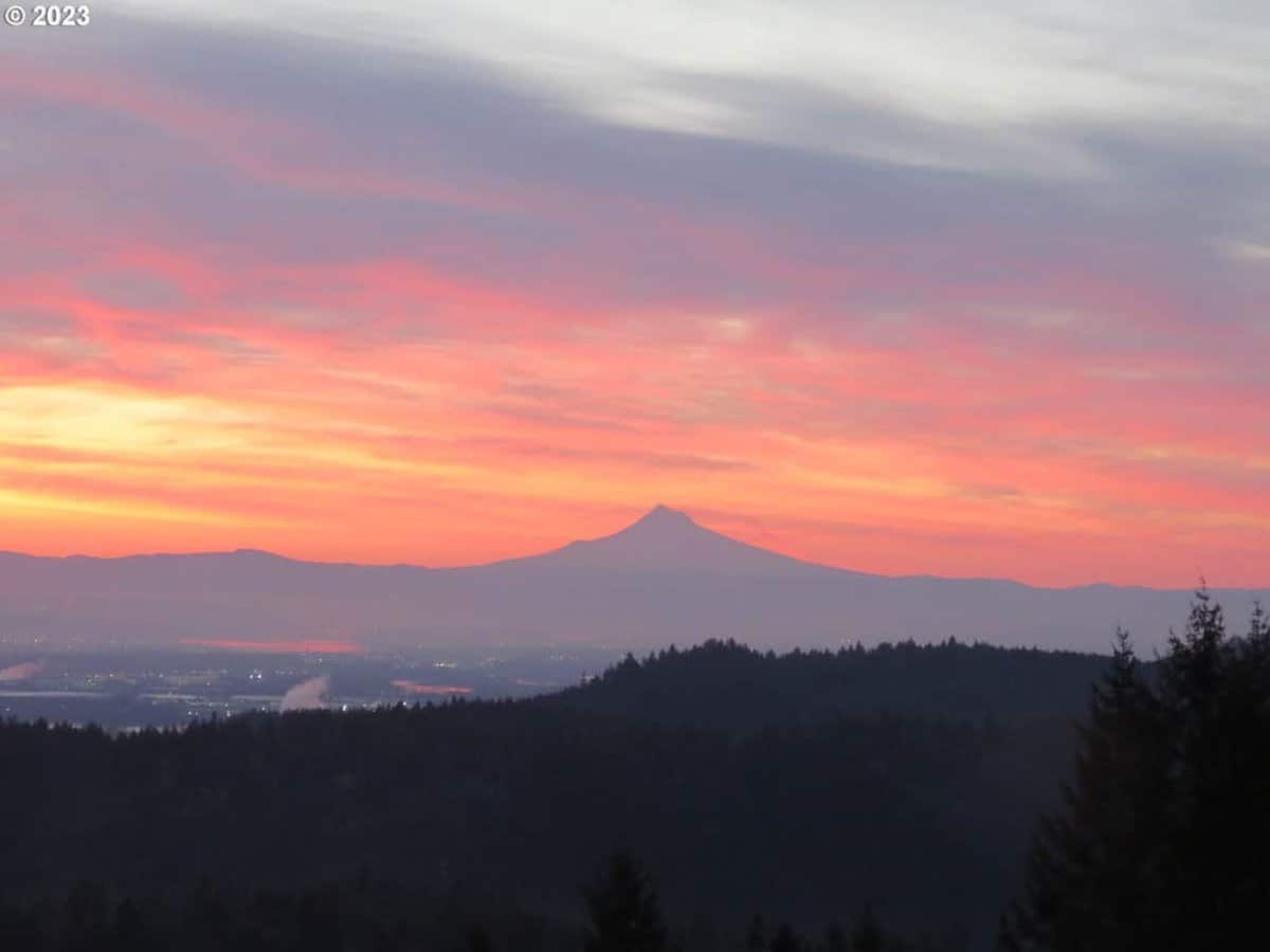 16820 NW Skyline Boulevard Portland OR 97231