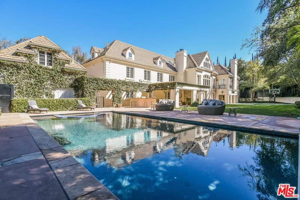 3901 Longridge Avenue Los Angeles LA 91423