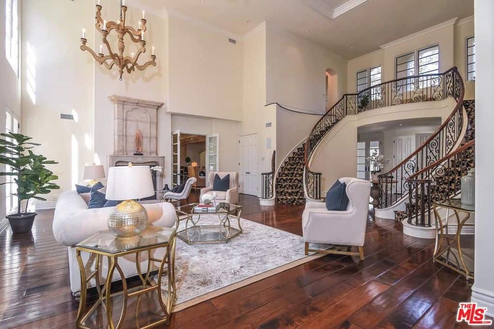3901 Longridge Avenue Los Angeles LA 91423
