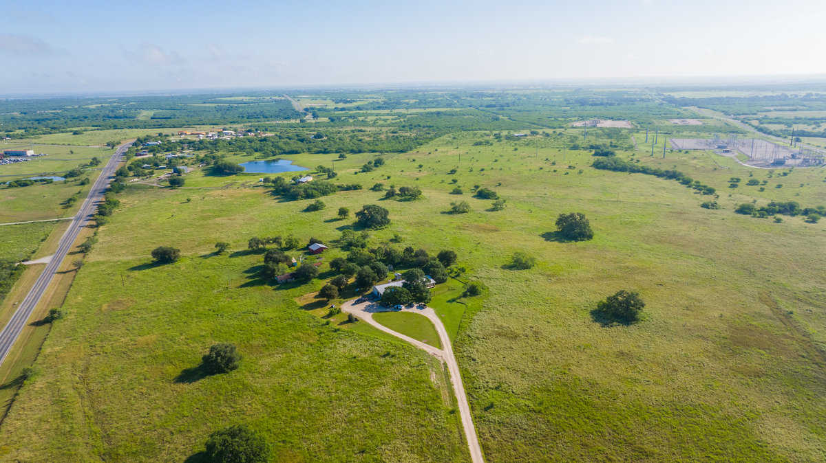 117 Creek 326 Kenedy TX 78119