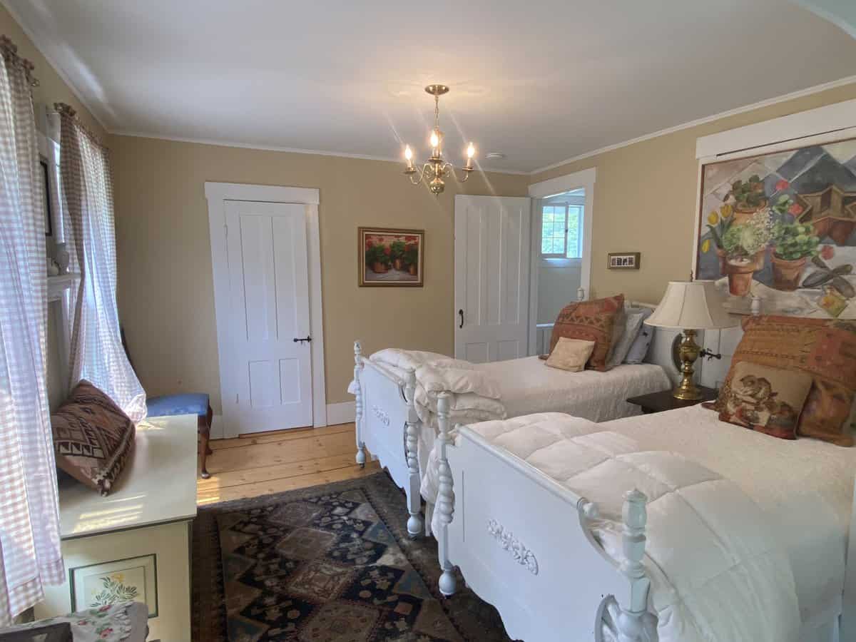 Edgehill Londonderry VT 05340