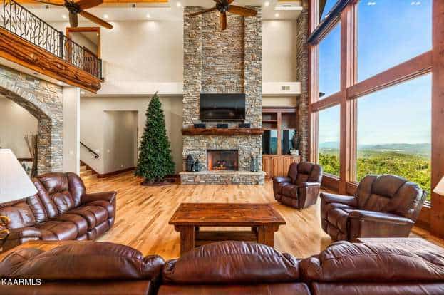 3035 Smoky Bluff Trail Sevierville TN 37862