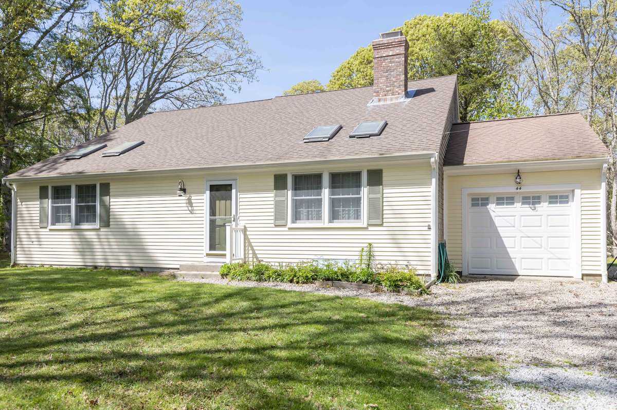 Falmouth MA, 44 Hidden Village Road