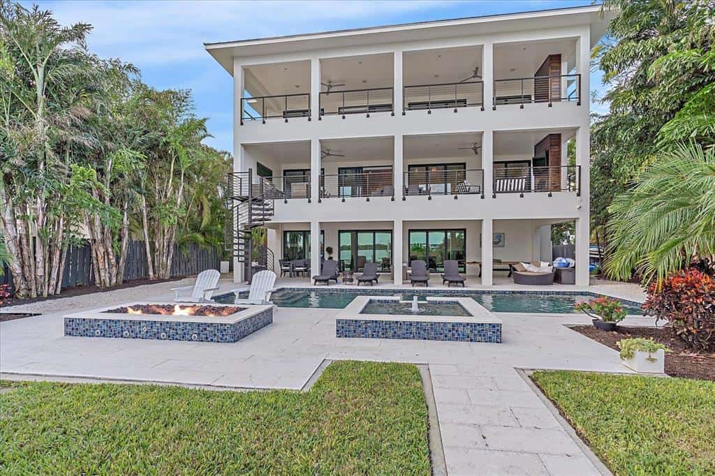 8201 Midnight Pass Road Sarasota FL 34242