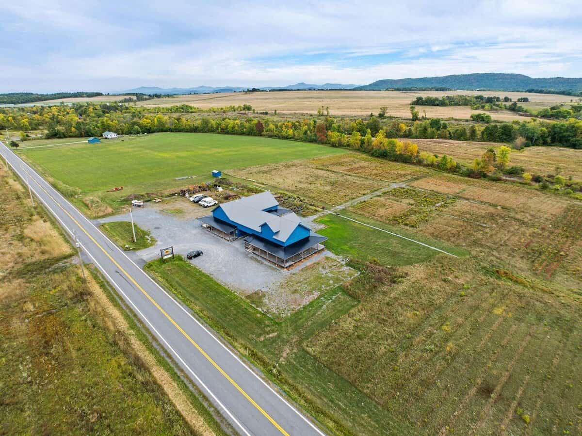 1502 NY-22 Essex NY 12936