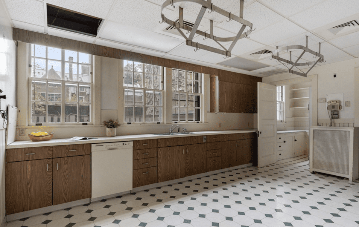 132 Carlton Street Brookline MA 02446