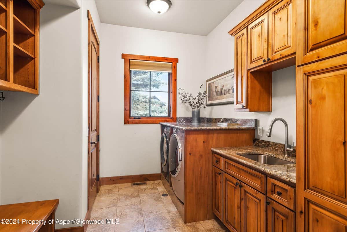 904 Cedar Creek Carbondale CO 81623