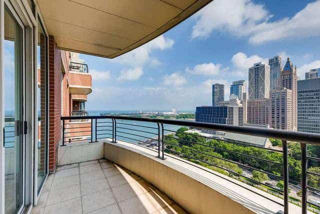 270 E Pearson Street Chicago IL 60611