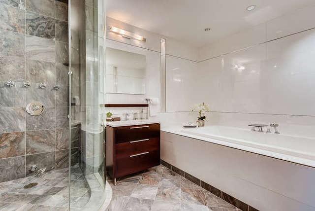 270 E Pearson Street Chicago IL 60611