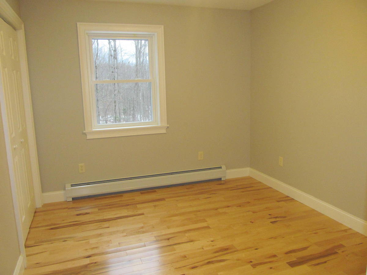 33 Cherry Lane Extension Newport VT 05855