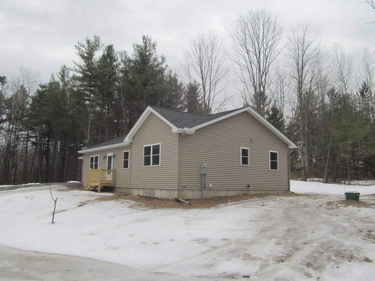 33 Cherry Lane Extension Newport VT 05855