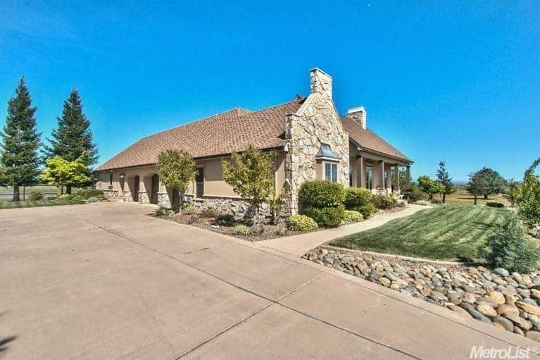 7541 Sloughhouse Road Elk Grove CA 95624