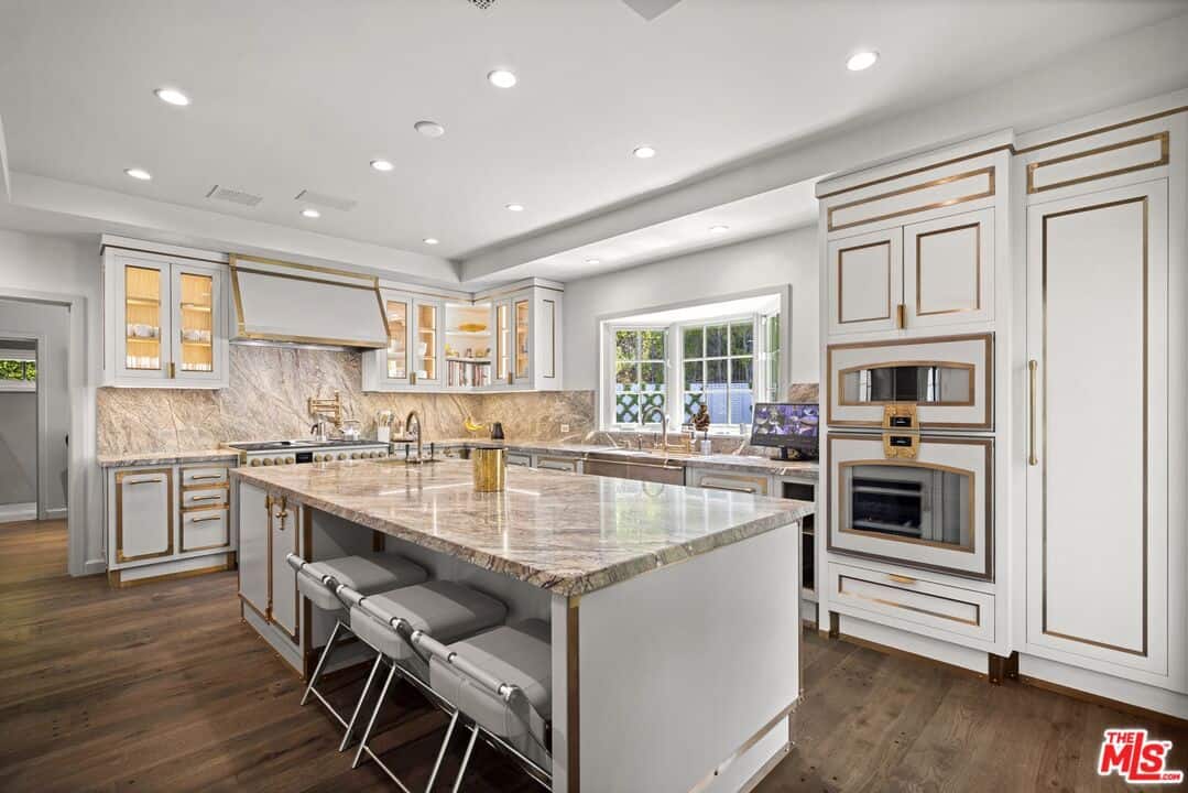 9551 Lime Orchard Road Beverly Hills CA 90210