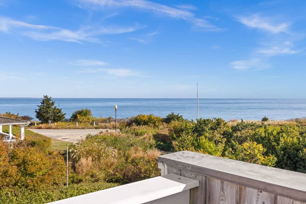 9 Weston Avenue Oak Bluffs MA 02568