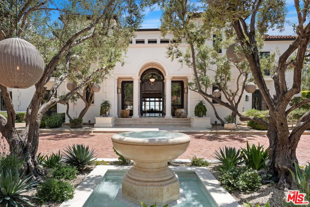 9904 Kip Drive Beverly Hills CA 90210