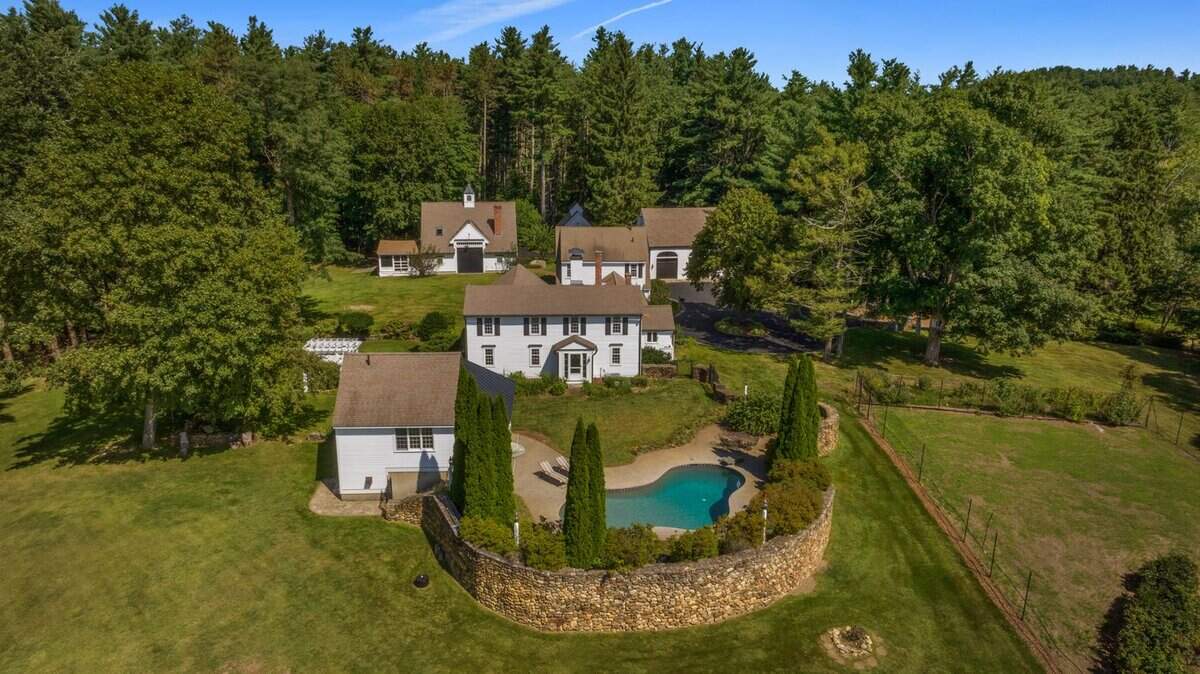 74 Wright Road Ashby MA 01431