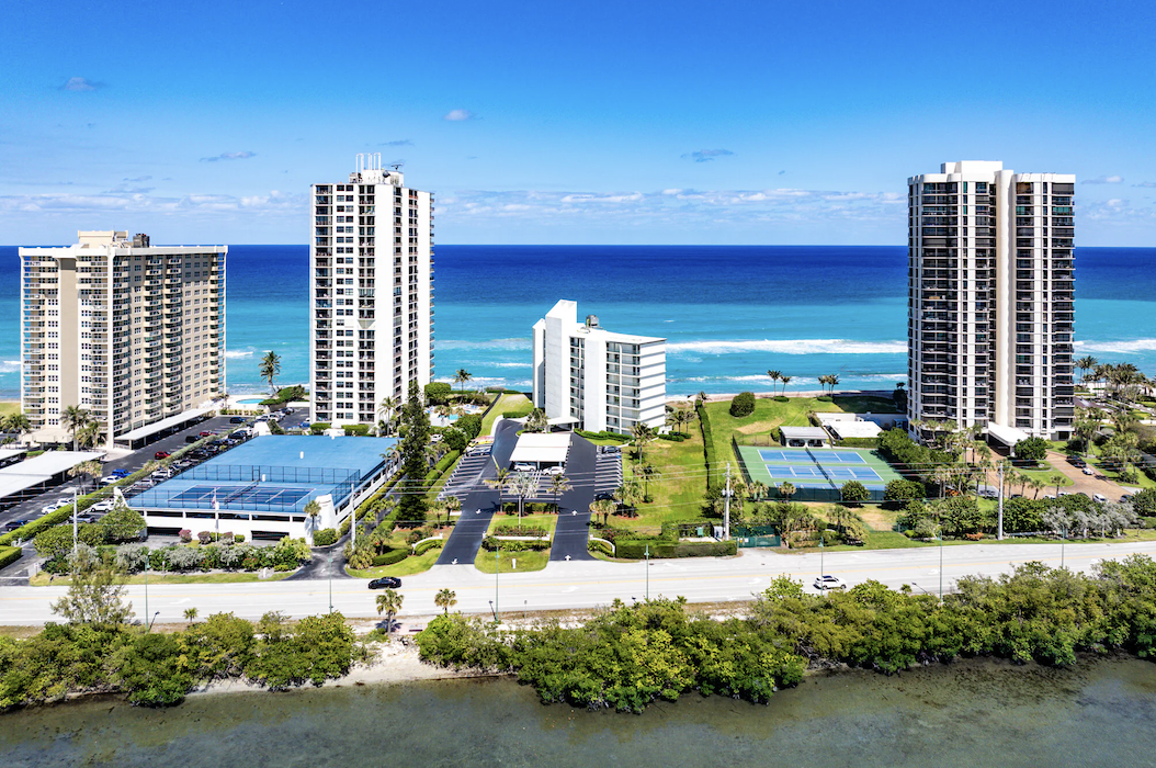 5400 N Ocean Drive Riviera Beach FL 33404