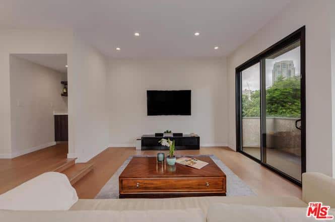2307 Fox Hills Drive Los Angeles CA 90064