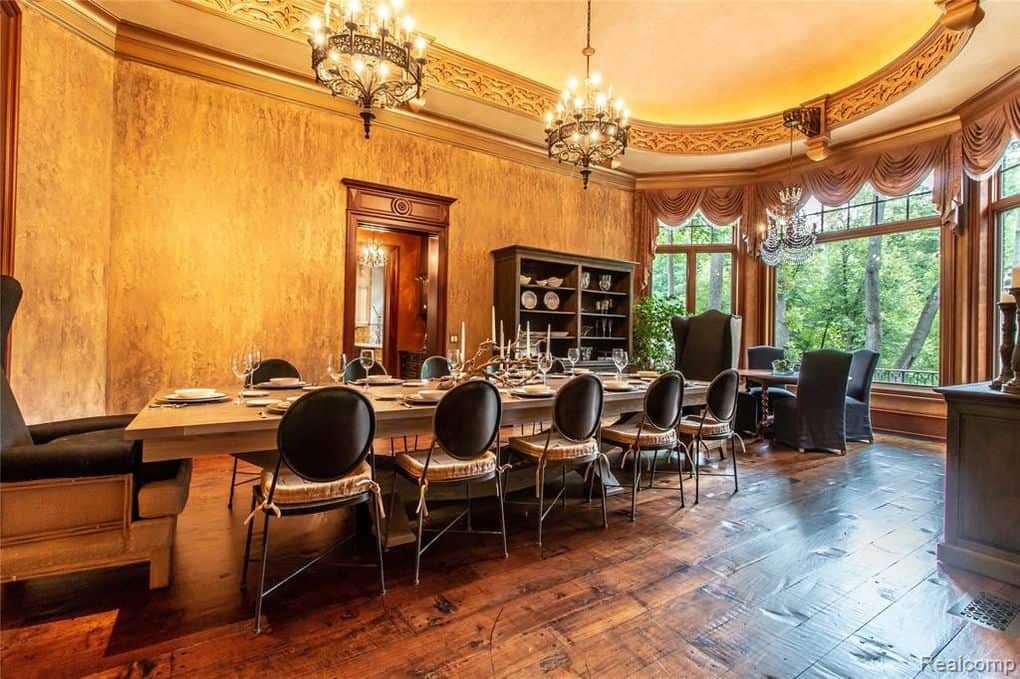 7420 Inner Circle Drive Bloomfield Township MI 48301