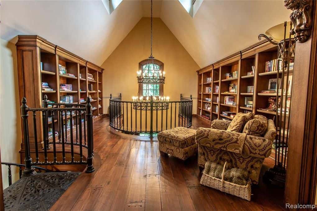 7420 Inner Circle Drive Bloomfield Township MI 48301