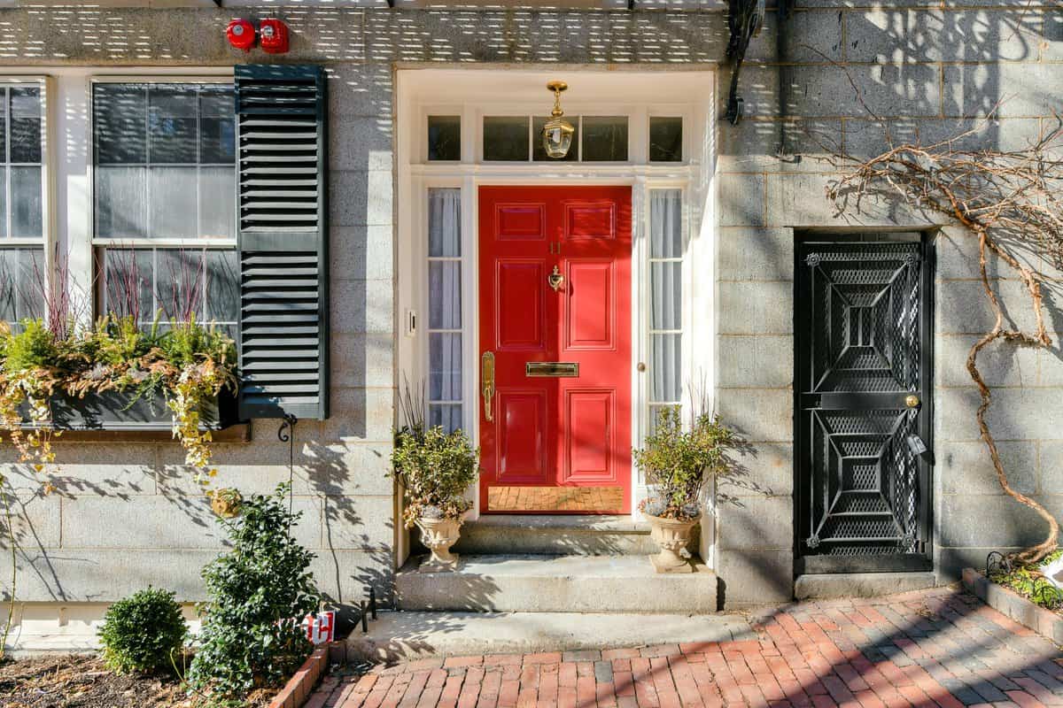 11 Chestnut Street, Boston, MA 02108