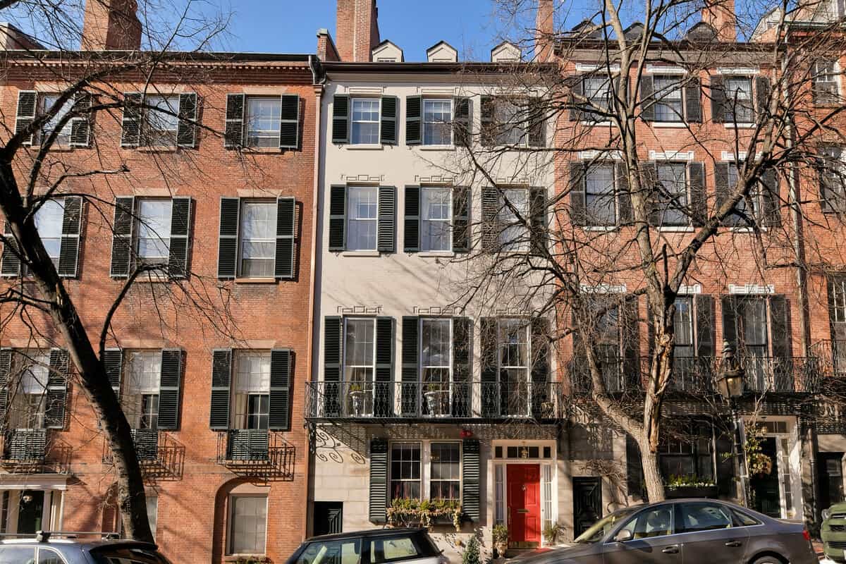 11 Chestnut Street, Boston, MA 02108