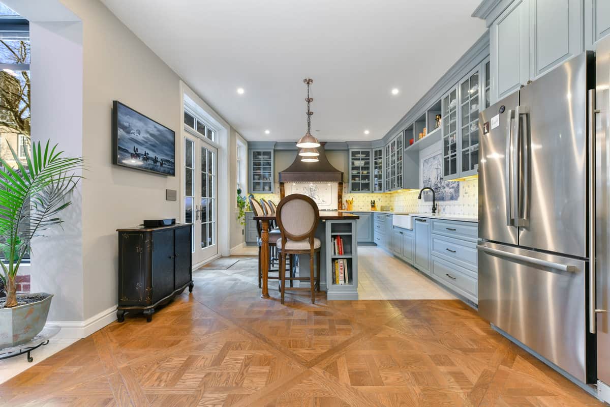 11 Chestnut Street, Boston, MA 02108