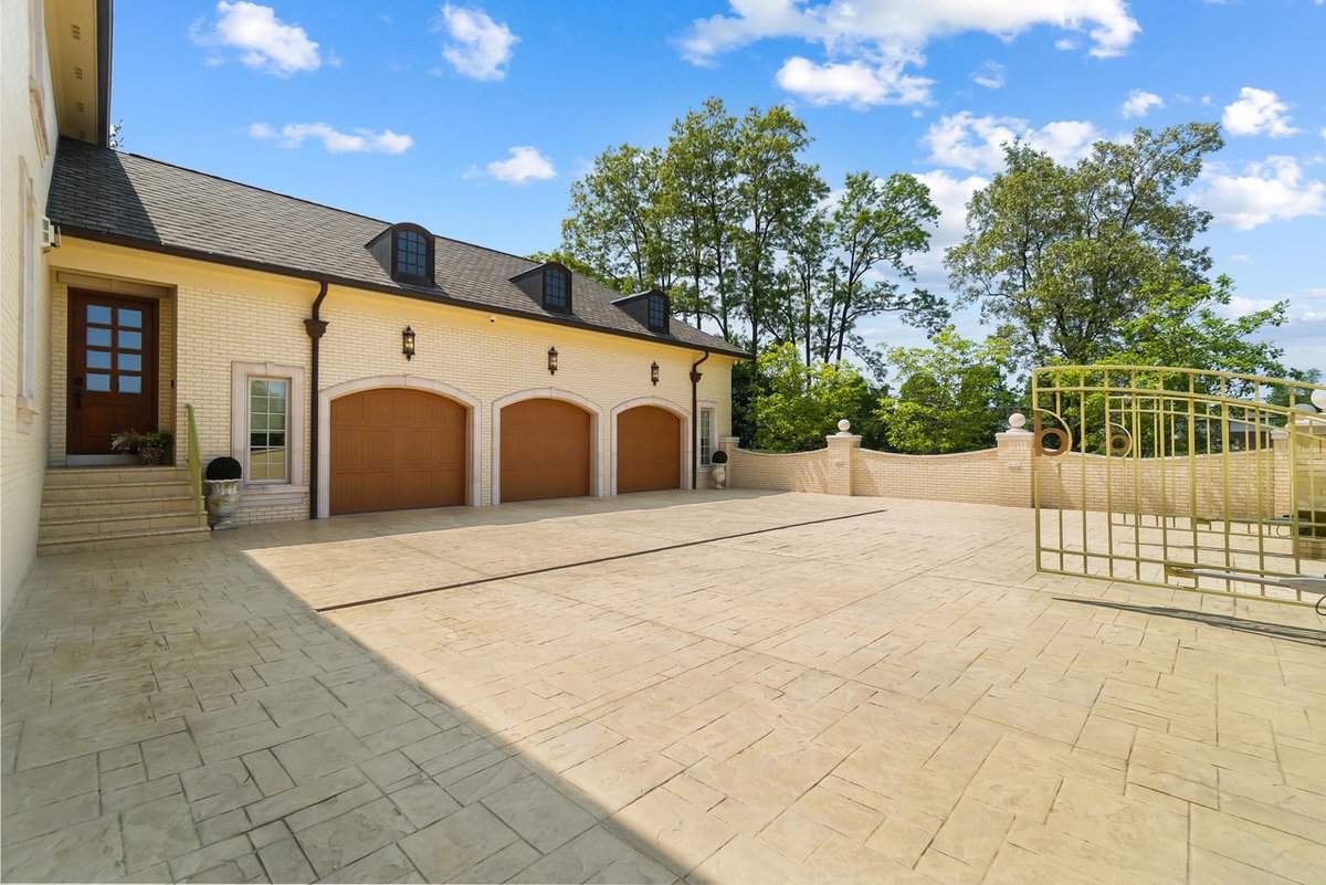 943 Squire Oaks Drive Villa Hills KY 41017