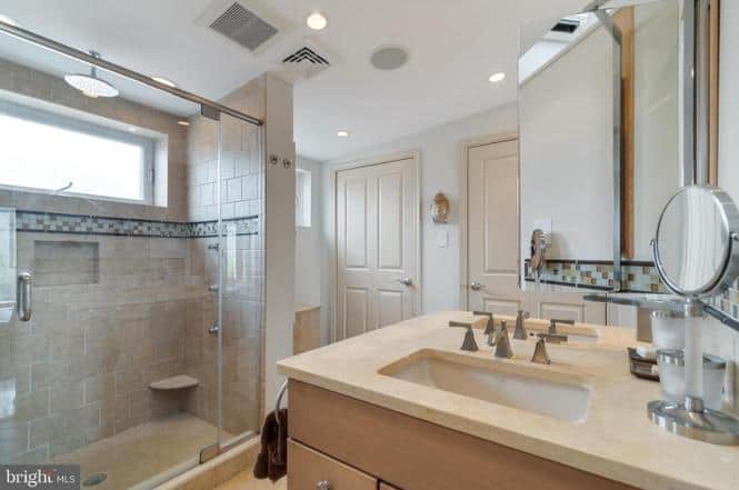 111 Naudain Street Philadelphia PA 19147