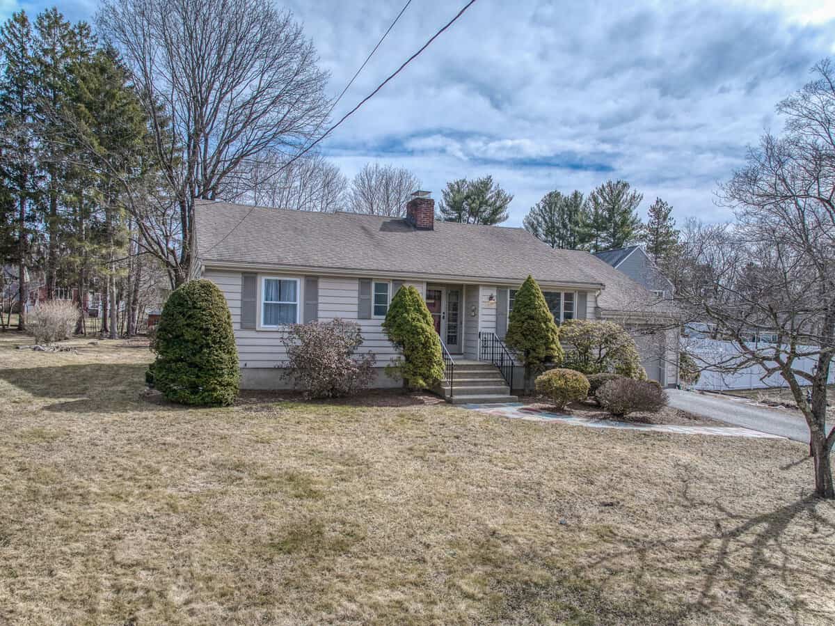 Reading MA, 29 Evergreen Road