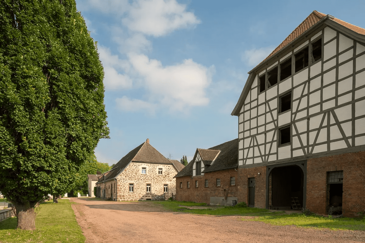 30 Gutsstraße Porta Westfalica DE 32457