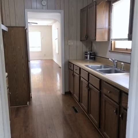 1113 E 10th Wellington KS 67152
