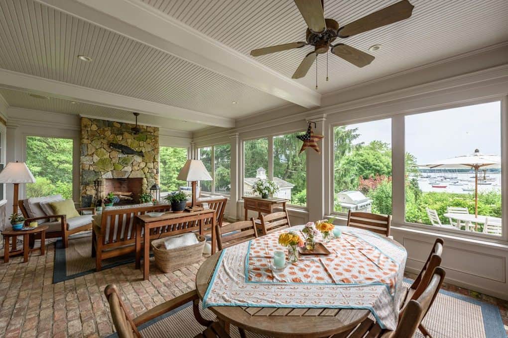 103 Main Street Vineyard Haven MA 02568
