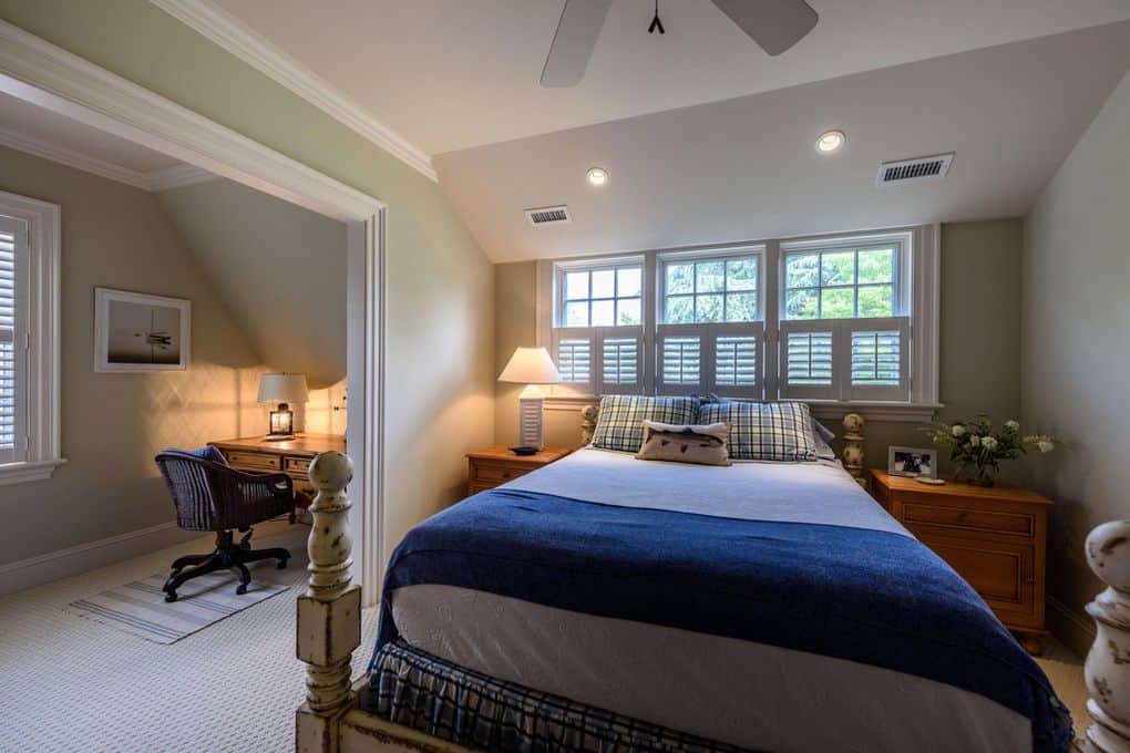 103 Main Street Vineyard Haven MA 02568