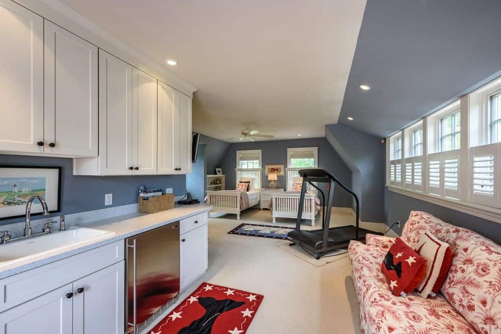 103 Main Street Vineyard Haven MA 02568