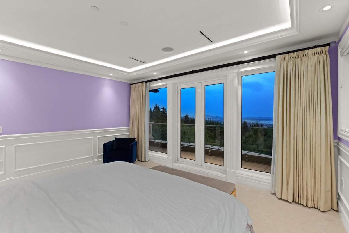 1367 Chartwell Drive West Vancouver BC V7S 2R4