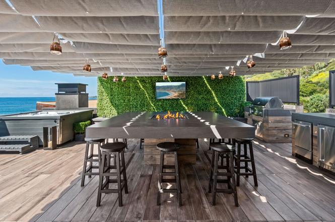 22150 Pacific Coast Highway Malibu CA 90265