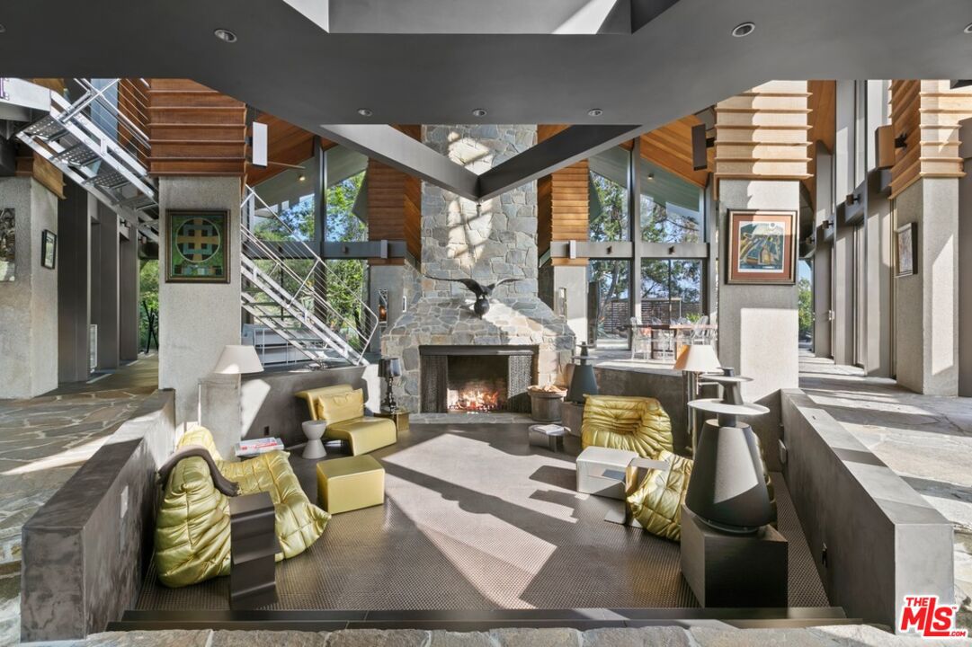15216 Antelo Place Los Angeles CA 90077