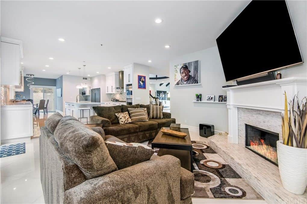 21 Coolwater Road Bell Canyon CA 91307