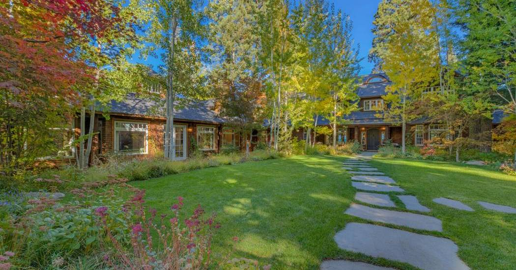 2020 W Lake Boulevard Tahoe City CA 96145