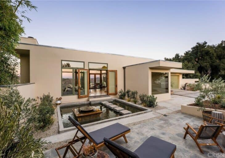 21925 Altaridge Drive Topanga CA 90290