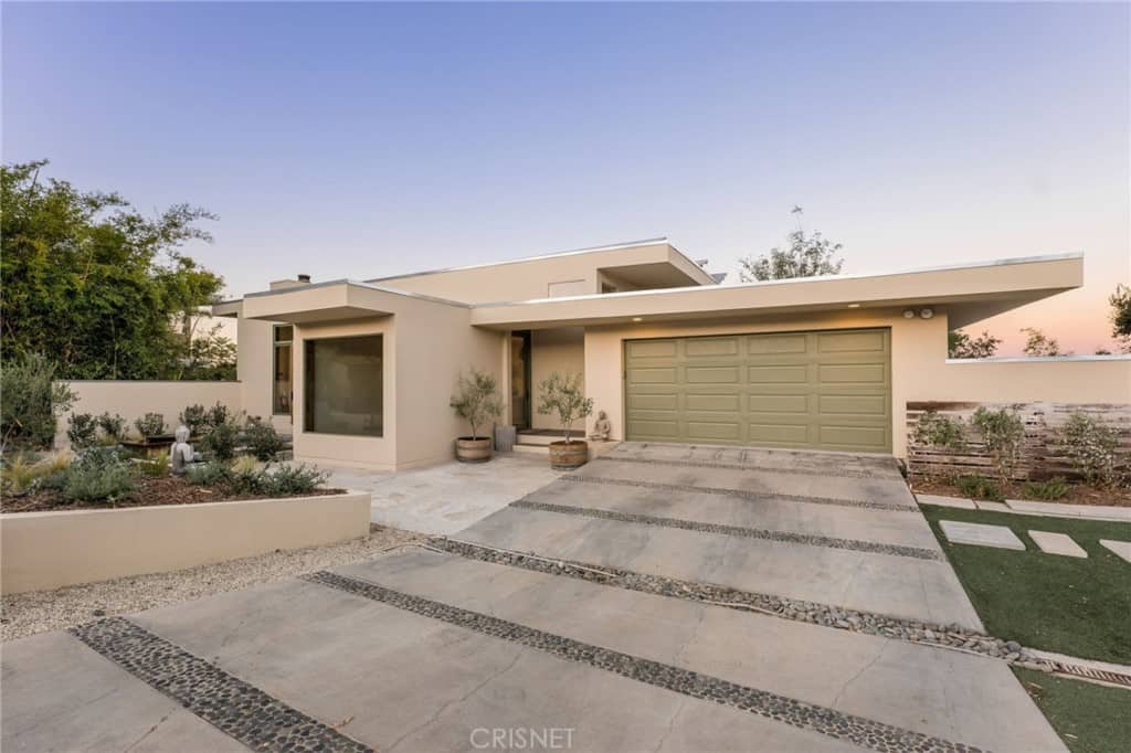 21925 Altaridge Drive Topanga CA 90290