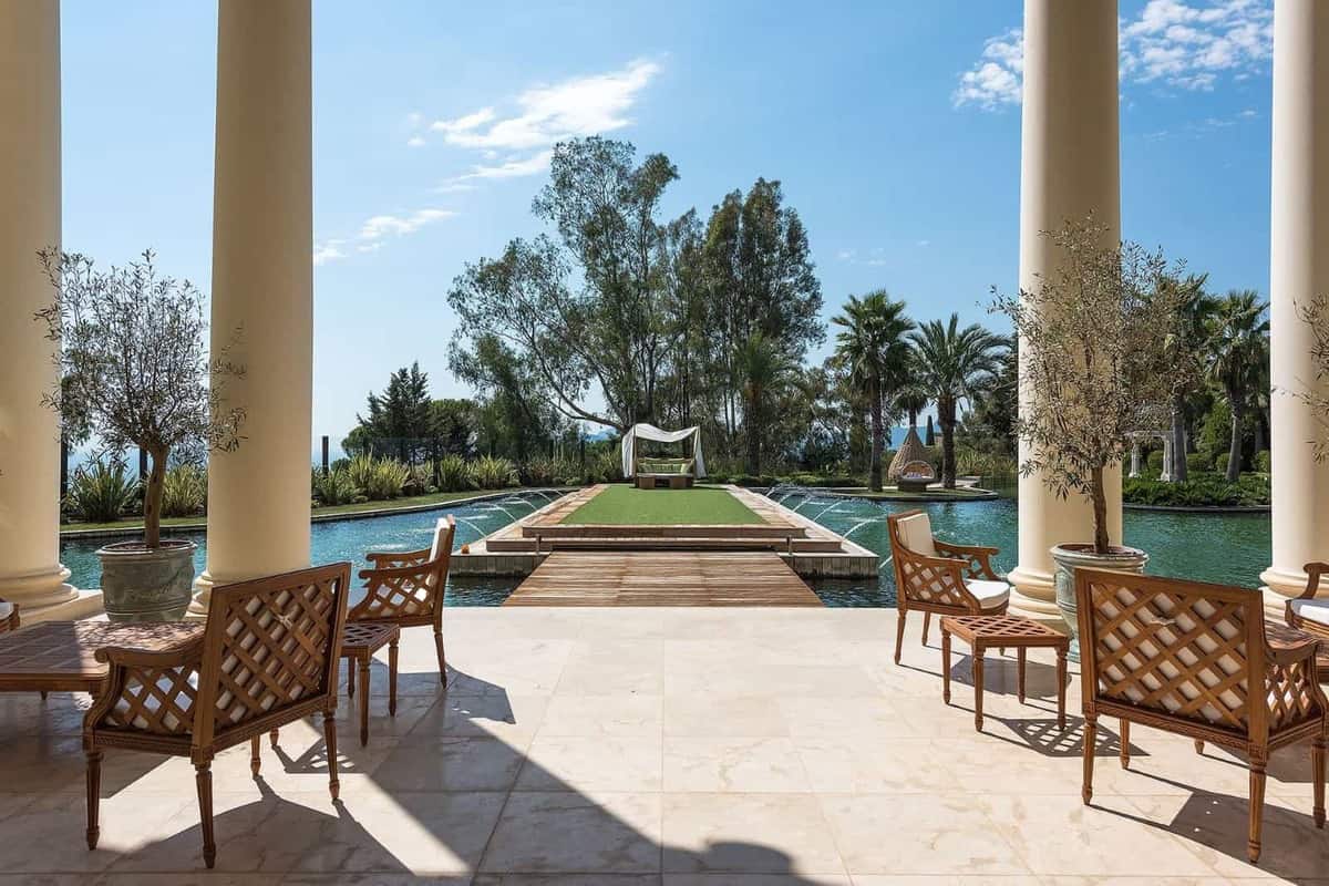 147 Boulevard Leader Cannes FR 06150