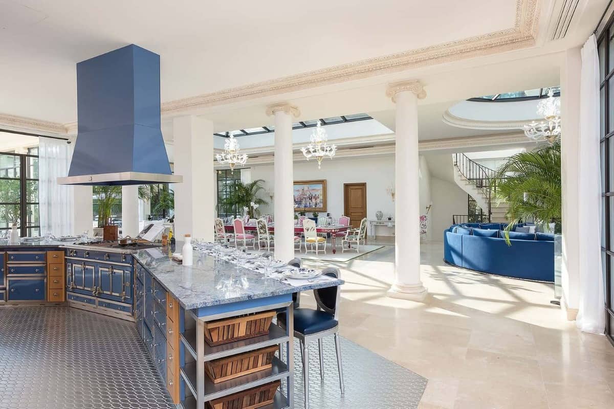 147 Boulevard Leader Cannes FR 06150