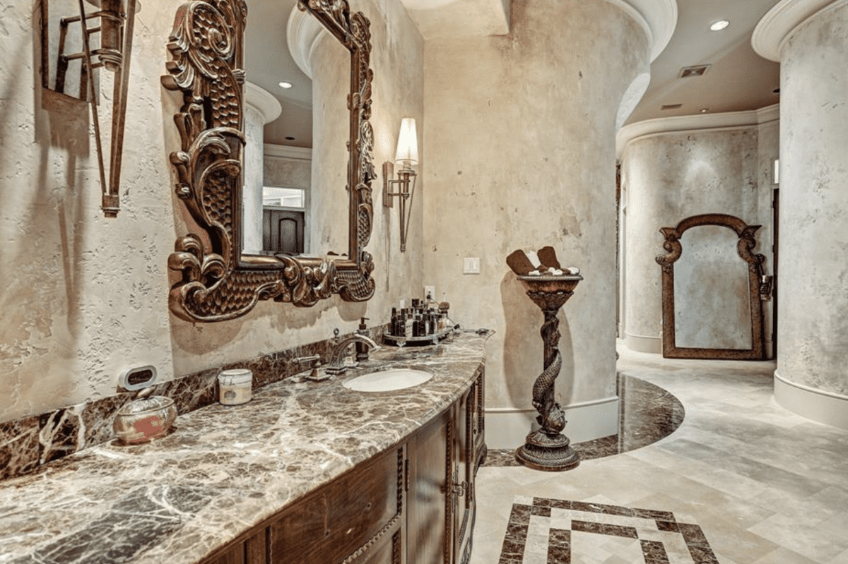 23 Beacon Hill Sugarland TX 77479