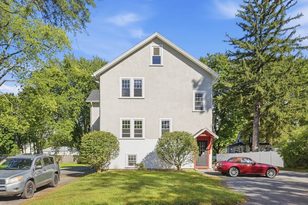 South Deerfield MA, 23 Graves Street